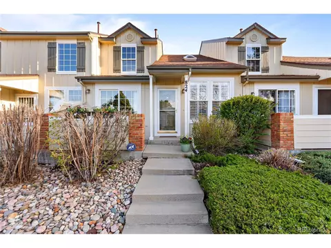 824 S Granby Cir, Aurora, CO 80012
