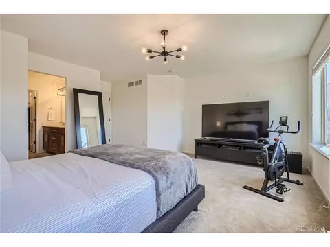 9439 E 58th Pl, Denver, CO 80238 photo 12