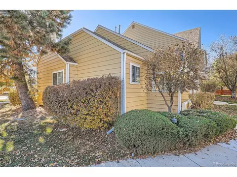 2023 S Balsam St, Lakewood, CO 80227