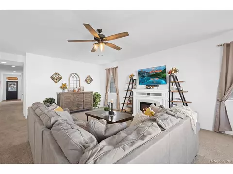 26887 E Maple Ave, Aurora, CO 80018 photo 6