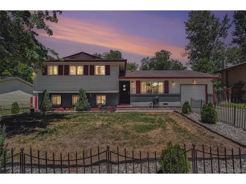 11239 E Center Ave, Aurora, CO 80012