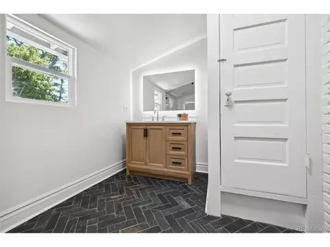 1104 E 4 Ave, Denver, CO 80218 photo 13