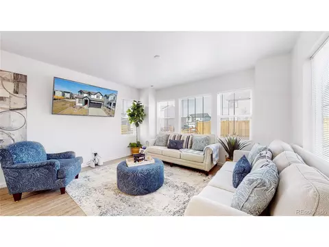 27913 E 7th Ave, Aurora, CO 80018 photo 2