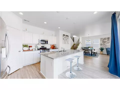 27913 E 7th Ave, Aurora, CO 80018 photo 7