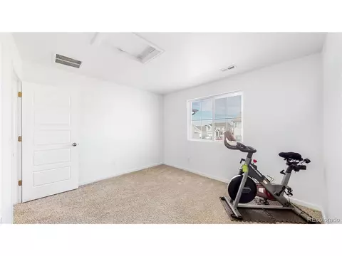 27913 E 7th Ave, Aurora, CO 80018 photo 17