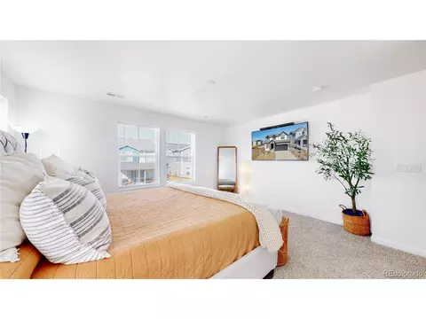 27913 E 7th Ave, Aurora, CO 80018 photo 14
