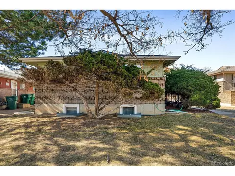 1173 Dallas St, Aurora, CO 80010