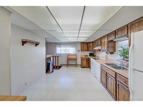 237 Stuart St, Denver, CO 80219 photo 9