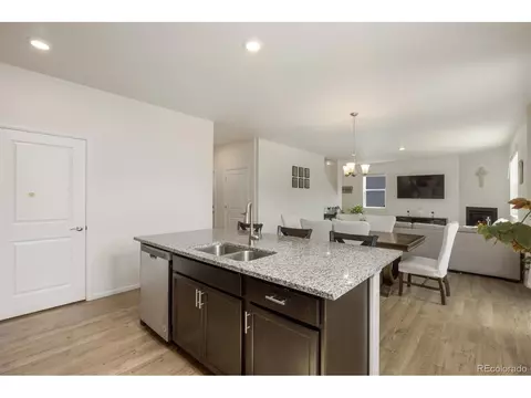 26980 E Maple Ave, Aurora, CO 80018 photo 6