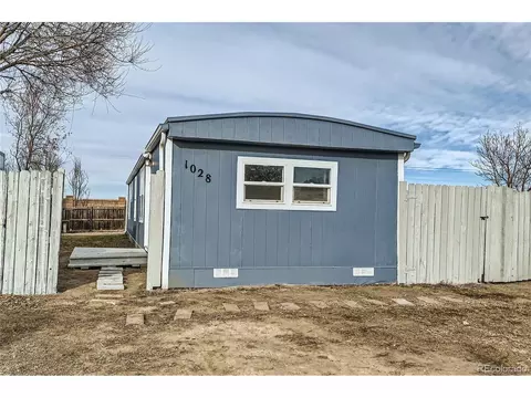 1028 Macdavidson Cir, Dacono, CO 80514