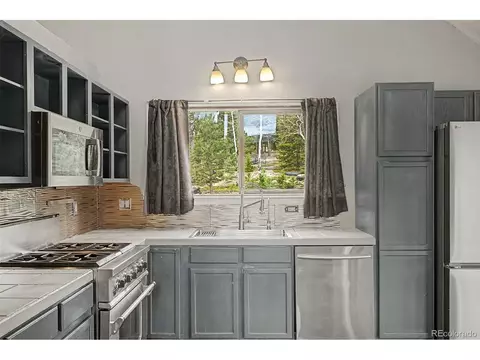 Kitchen - 76 Highlands Dr, Bailey, CO 80421 photo 3 of 5