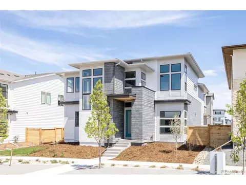 9867 E 63rd Pl, Denver, CO 80238 photo 2