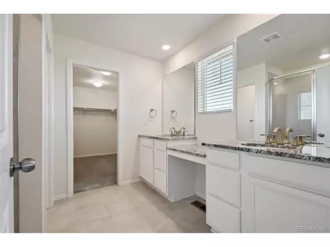 26222 E 5th Pl, Aurora, CO 80018 photo 9