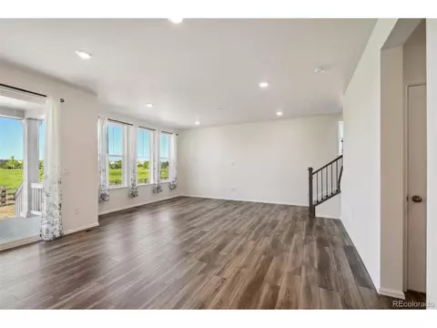 26222 E 5th Pl, Aurora, CO 80018 photo 3