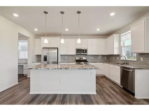 26222 E 5th Pl, Aurora, CO 80018 photo 4