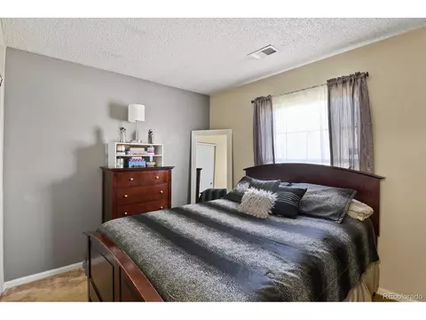 4883 Jasper Ct, Denver, CO 80239 photo 15
