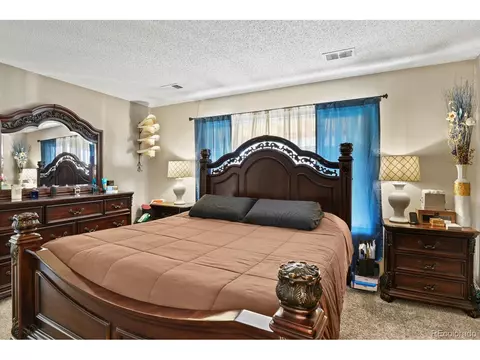 4883 Jasper Ct, Denver, CO 80239 photo 12