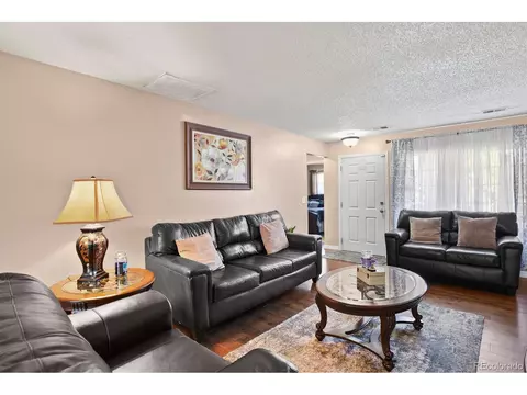 4883 Jasper Ct, Denver, CO 80239 photo 5
