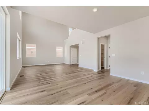 46409 Saddleback Dr, Bennett, CO 80102 photo 10