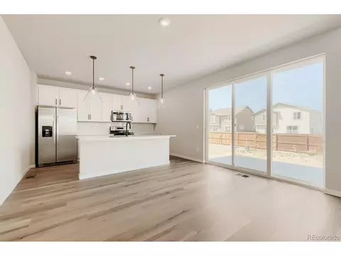 46409 Saddleback Dr, Bennett, CO 80102 photo 11