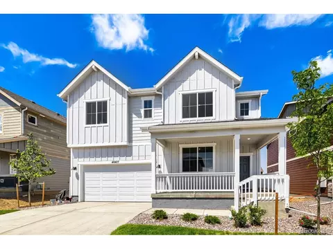 46409 Saddleback Dr, Bennett, CO 80102 photo 2