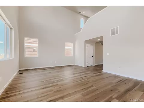 46409 Saddleback Dr, Bennett, CO 80102 photo 8