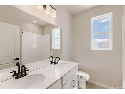 46409 Saddleback Dr, Bennett, CO 80102 photo 30
