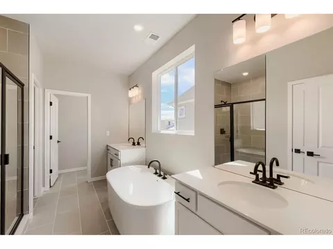 46409 Saddleback Dr, Bennett, CO 80102 photo 21