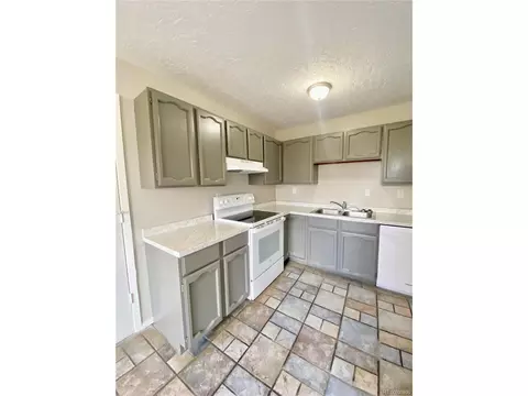 617 Lake St, Rangely, CO 81648 photo 5