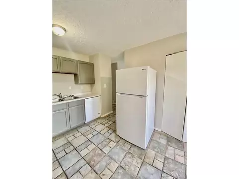 617 Lake St, Rangely, CO 81648 photo 4