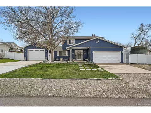 8007 S Dover St, Littleton, CO 80128