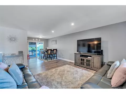 1241 Eagle St, Aurora, CO 80011 photo 6