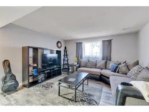 1241 Eagle St, Aurora, CO 80011 photo 14