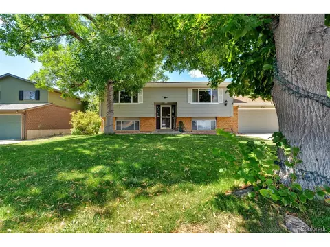 1241 Eagle St, Aurora, CO 80011 photo 2