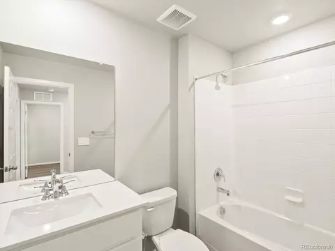 22175 E 7th Pl, Aurora, CO 80018 photo 21