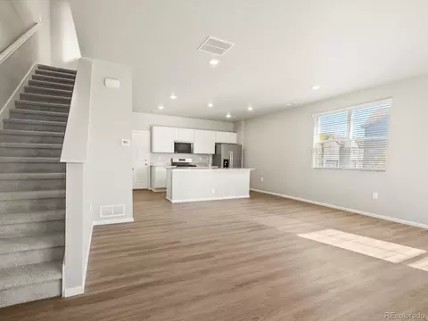22175 E 7th Pl, Aurora, CO 80018 photo 2