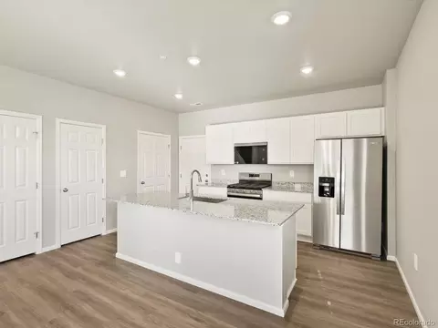 22175 E 7th Pl, Aurora, CO 80018 photo 5