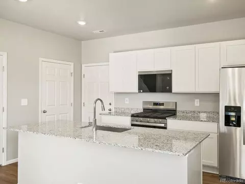 22175 E 7th Pl, Aurora, CO 80018 photo 6