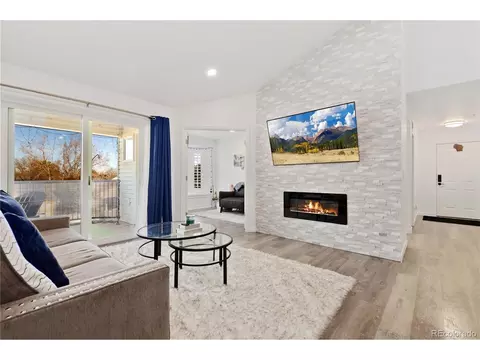 12293 W Cross Dr #302, Littleton, CO 80127