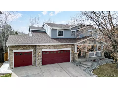 641 Penhurst Cir, Longmont, CO 80504