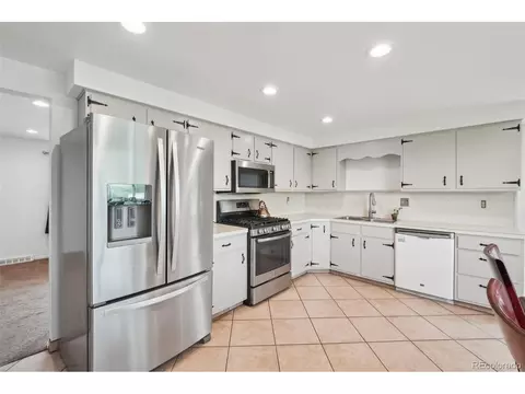 12734 Anhawa Ave, Longmont, CO 80503