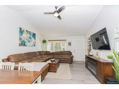19915 E Oberlin Pl, Aurora, CO 80013 photo 5