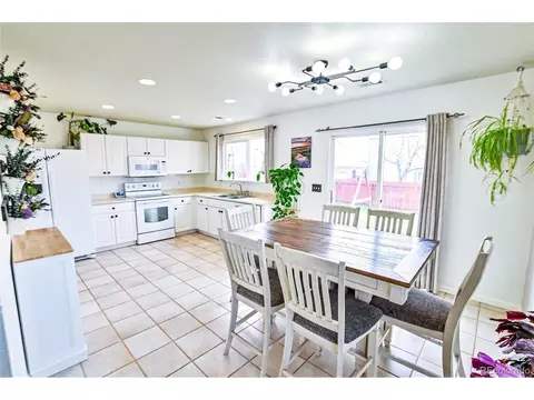 4943 E 100th Ct, Thornton, CO 80229 photo 6