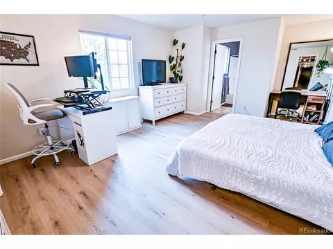 4943 E 100th Ct, Thornton, CO 80229 photo 9