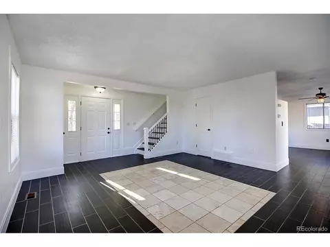 18945 E Mexico Dr, Aurora, CO 80017 photo 4
