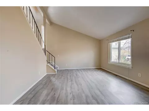 1733 Dunkirk Ct, Aurora, CO 80011 photo 4