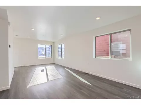10251 E 62nd Pl, Denver, CO 80238 photo 21