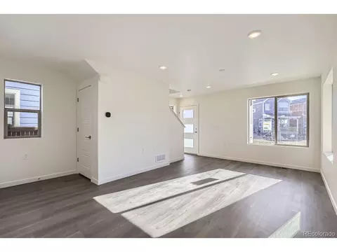 10251 E 62nd Pl, Denver, CO 80238 photo 16