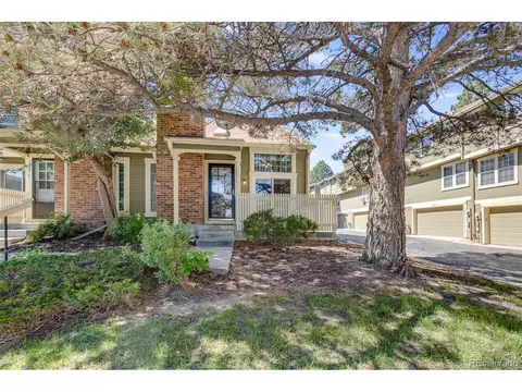 2001 S Helena St #D, Aurora, CO 80013
