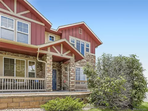 584 S Mobile Pl, Aurora, CO 80017